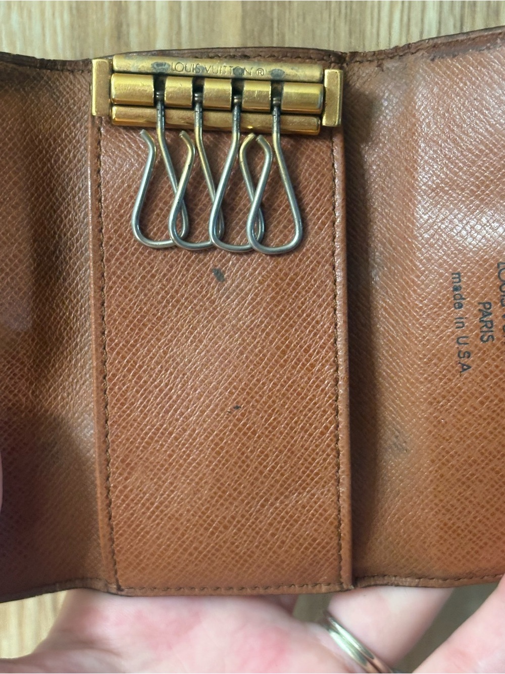 Auth Louis Vuitton Monogram Key Holder - Picture 7 of 8